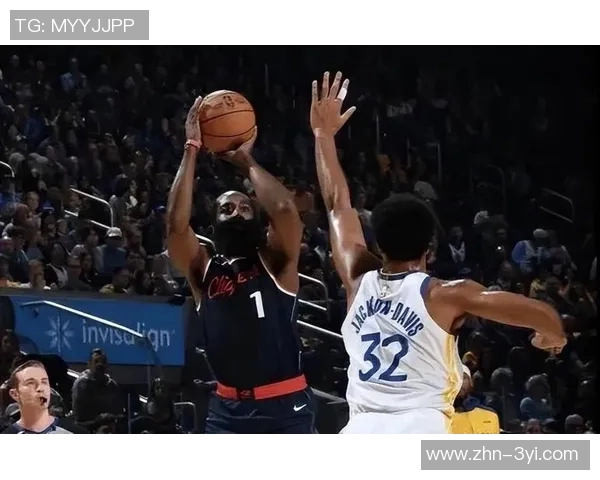 泰伦卢称赞保罗表现出色认为他能有效提升球队攻防实力 泰伦卢称赞保罗表现出色认为他能有效提升球队攻防实力