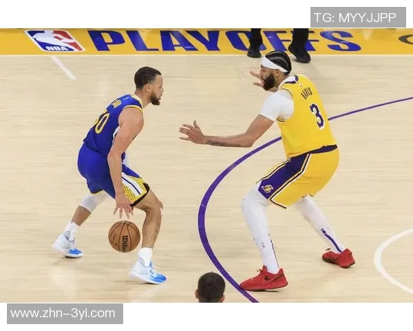 浓眉谈球队精神:信任与竞争并重展现团队凝聚力与斗志 浓眉谈球队精神:信任与竞争并重展现团队凝聚力与斗志